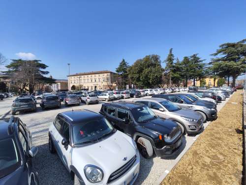 Il nuovo parcheggio dell�ex scuola Garibaldi apre con il tutto esaurito