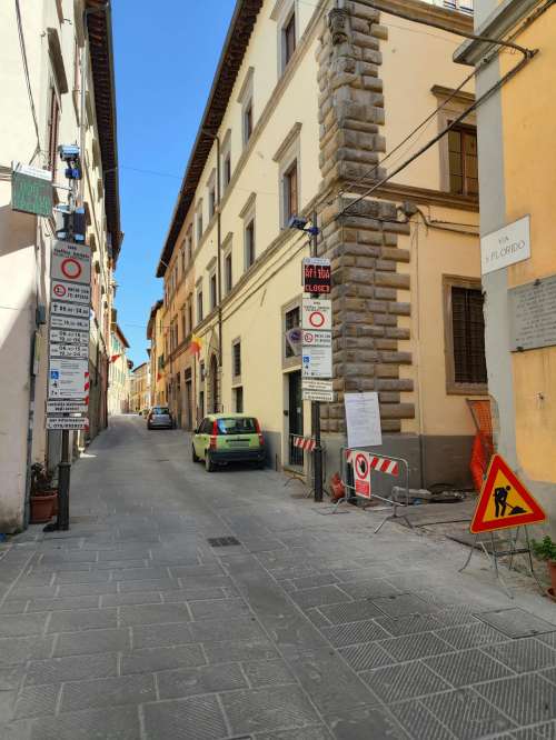 ZTL: dal prossimo 14 settembre fino al primo luglio 2027 via San Florido, via Marconi e corso Vittorio Emanuele saranno interamente aperti al transito da parte di tutti i veicoli a motore dalle ore 6.30 alle ore 21.00