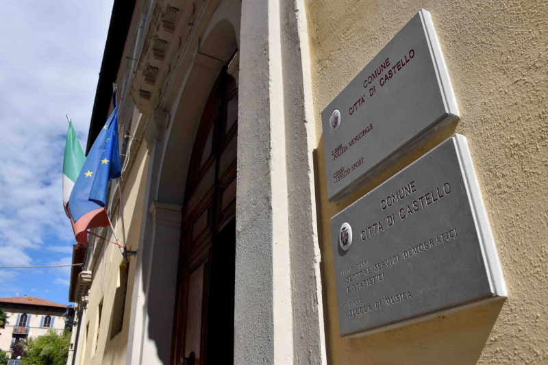 Dismissione definitiva della carta d�identit� cartacea: venerd� 8 maggio�apertura straordinaria dell�Ufficio Anagrafe per la sostituzione dei vecchi documenti con la carta di identit� elettronica